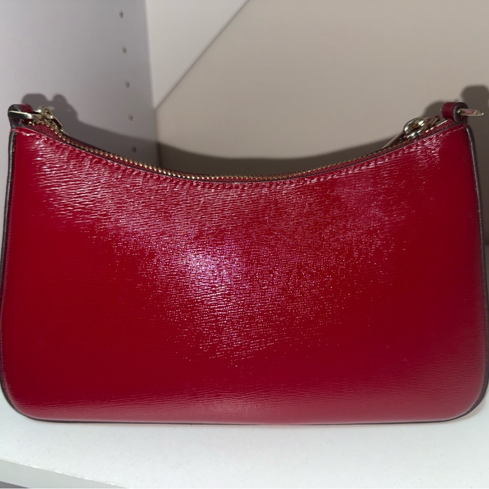 Kate Spade Red Textured Patent Leather Chain-Trim Shoulder Bag - Picture 2 of 4